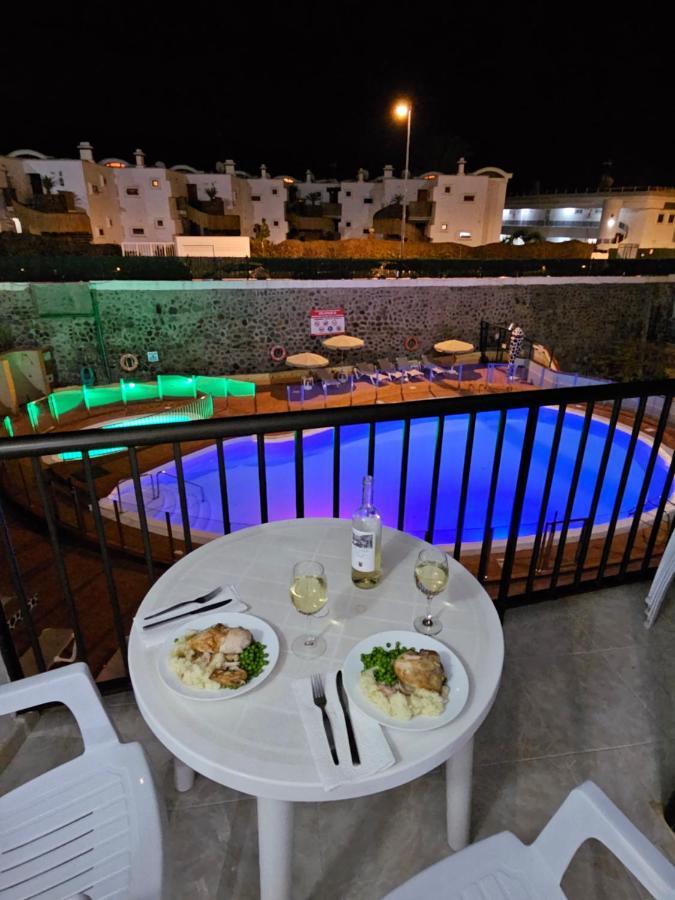 Ocean Front Cozy 2 Bedroom, 3 Beds Spacious- Netflix, Pool, Beach Lift & Fast Wifi Playa del Inglés Exteriér fotografie